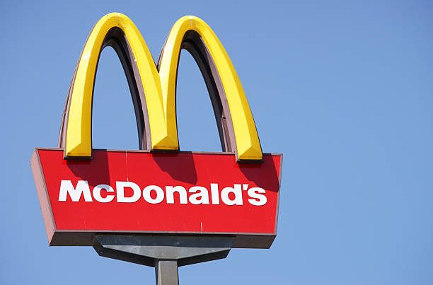 “McDonald’s”da zəhərlənənlərin sayı artır – Ölkəmizdə bu statistika niyə gizlədilir?