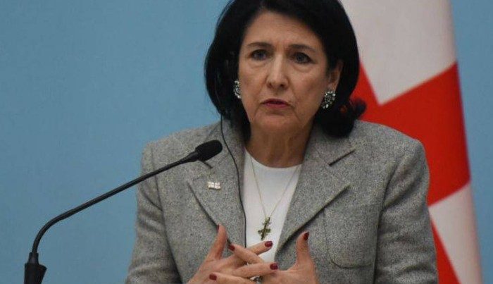 “Bütün Gürcüstan bunun üçün dua edir” – Zurabişvili