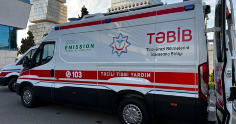 Azərbaycana 5 elektrikli təcili tibbi yardım maşını gətirildi