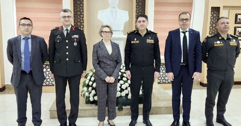 Bakıda NATO nümayəndə heyəti ilə görüş keçirildi