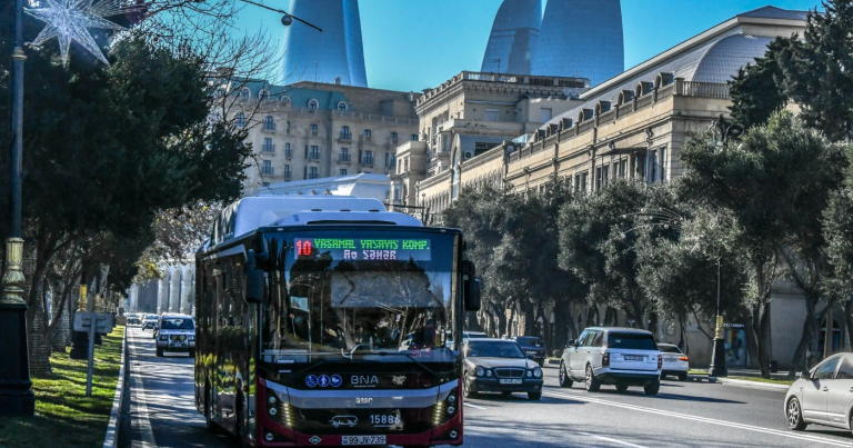 Bakıda 15 marşrut xəttinin fəaliyyəti dayandırılır