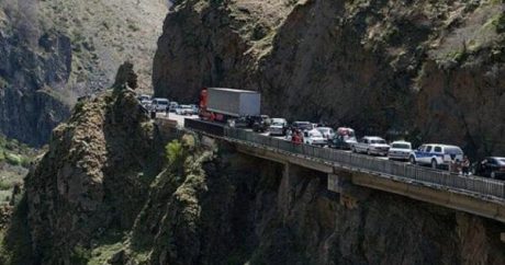 Ermənistanın Rusiyaya yeganə yolu bağlandı