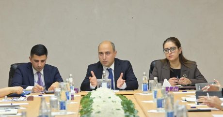 Nazir direktorları topladı: məktəblərdə neqativ hallara son qoyulması tapşırıldı