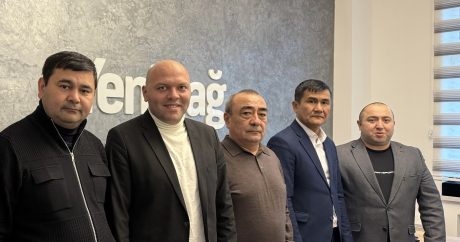 Özbəkistanın tanınmış jurnalistləri “Yeni Çağ” Media Qrupunu ziyarət etdi – FOTO