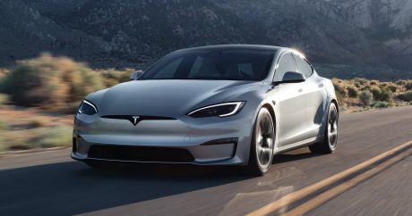 “Tesla” 240 minə yaxın maşını geri çağırdı