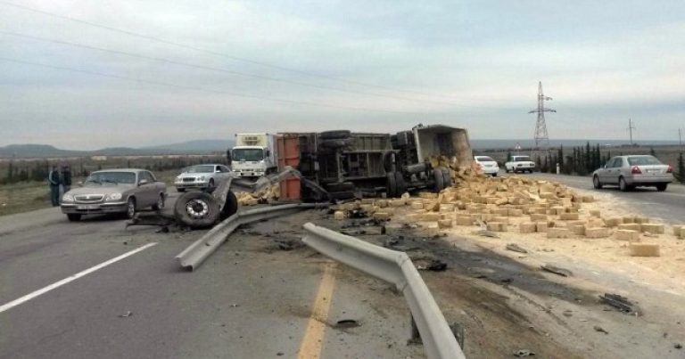 Ötən il yol təsərrüfatına dəymiş ziyanın məbləği açıqlandı