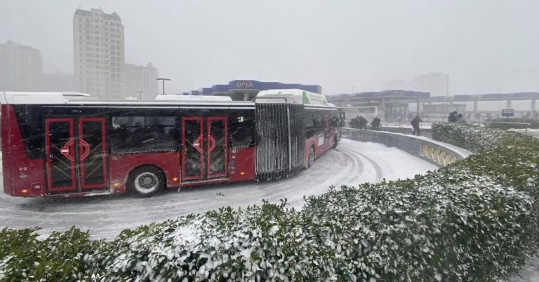 Hava ilə əlaqədar avtobusların hərəkətində gecikmələr var