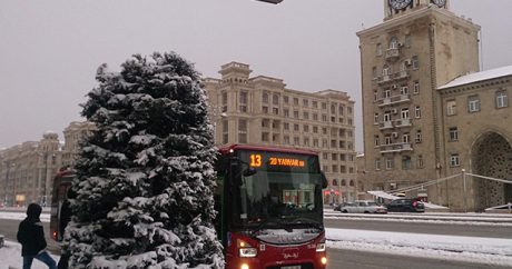 Sərnişinlərin DİQQƏTİNƏ: Bu gün avtobuslar saat 21:30-dək işləyəcək